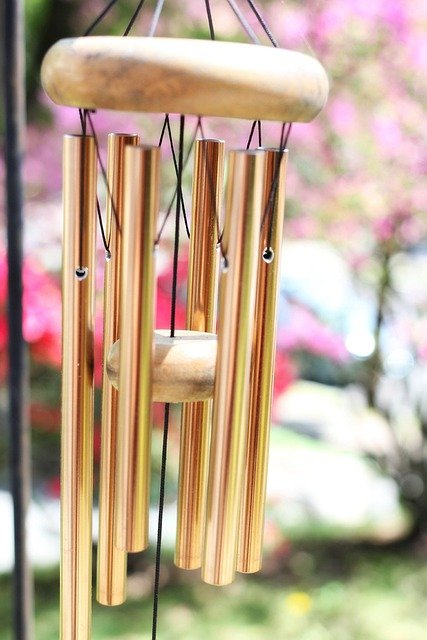 Un voyage sonore avec le carillon koshi : détente et bien-être